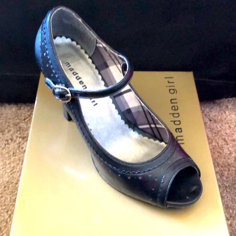 Madden Girl Ceesee Black 8 Shoes